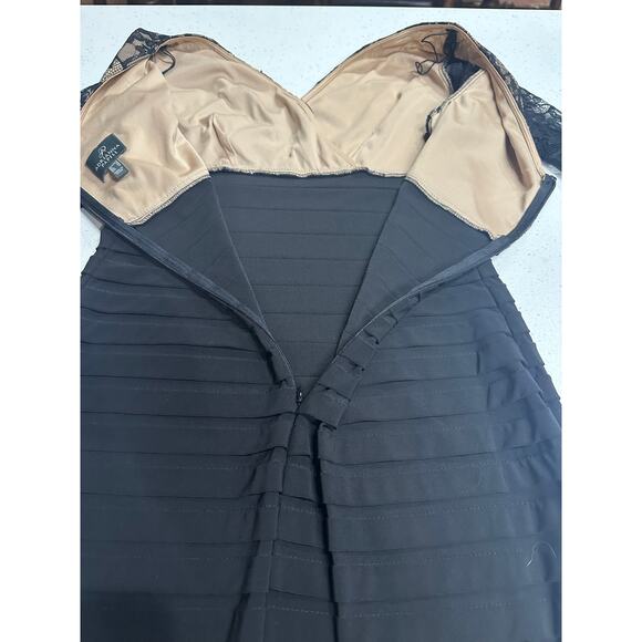 Adrianna Papell Dress Lace Black Nude Tiered 3/4 Sleeves 6 Elegant Event Party - Picture 11 of 12